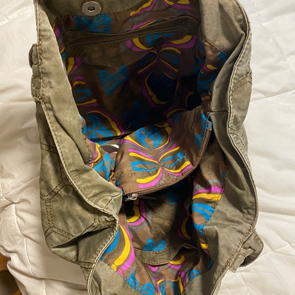 Hilary Radley khaki shoulder bag - Picture 3 of 4